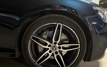 Mercedes-Benz E-Класс, 2018 год, 4 000 000 рублей, 13 фотография
