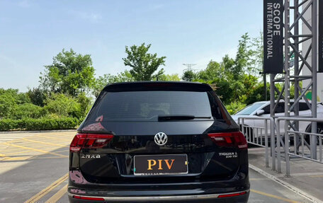 Volkswagen Tiguan, 2025 год, 2 695 000 рублей, 2 фотография