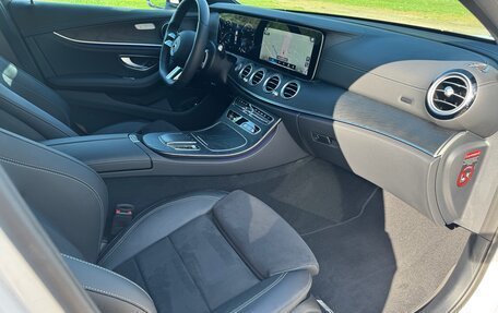 Mercedes-Benz E-Класс, 2022 год, 5 550 000 рублей, 18 фотография