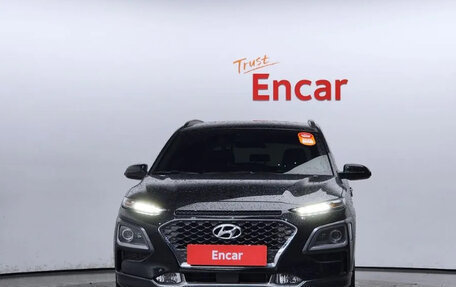 Hyundai Kona I, 2022 год, 1 305 000 рублей, 3 фотография