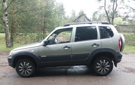 Chevrolet Niva I рестайлинг, 2015 год, 578 000 рублей, 7 фотография