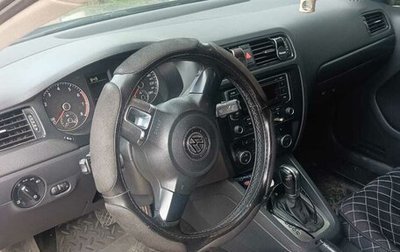 Volkswagen Jetta VI, 2013 год, 870 000 рублей, 1 фотография