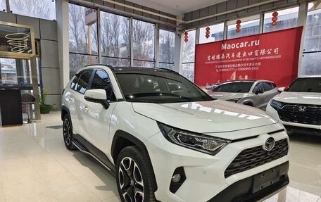 Toyota RAV4, 2021 год, 2 678 000 рублей, 1 фотография