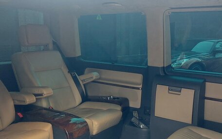Volkswagen Multivan T5, 2011 год, 2 500 000 рублей, 10 фотография