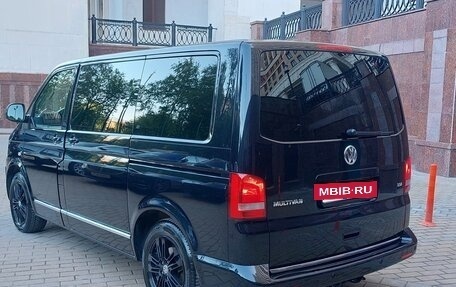 Volkswagen Multivan T5, 2011 год, 2 500 000 рублей, 9 фотография