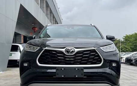 Toyota Highlander, 2022 год, 3 217 000 рублей, 4 фотография