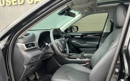Toyota Highlander, 2022 год, 3 217 000 рублей, 11 фотография