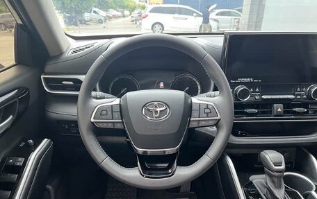 Toyota Highlander, 2022 год, 3 217 000 рублей, 14 фотография