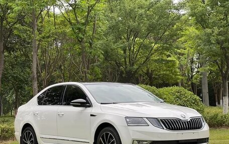 Skoda Octavia, 2020 год, 1 340 300 рублей, 2 фотография