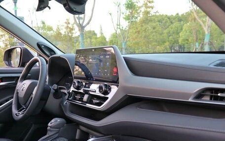 Toyota Highlander, 2022 год, 3 440 000 рублей, 18 фотография