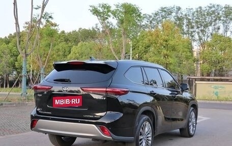 Toyota Highlander, 2022 год, 3 440 000 рублей, 5 фотография