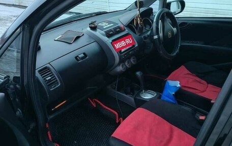 Honda Fit III, 2005 год, 450 000 рублей, 5 фотография