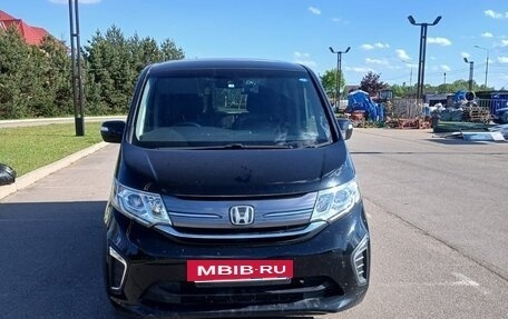 Honda Stepwgn IV, 2015 год, 2 300 000 рублей, 7 фотография