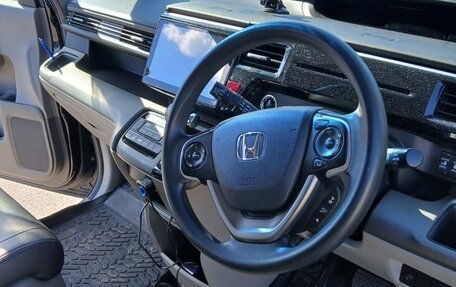 Honda Stepwgn IV, 2015 год, 2 300 000 рублей, 11 фотография
