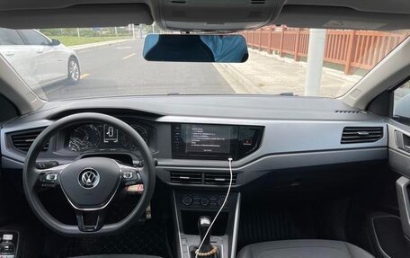 Volkswagen Polo, 2021 год, 1 100 100 рублей, 8 фотография