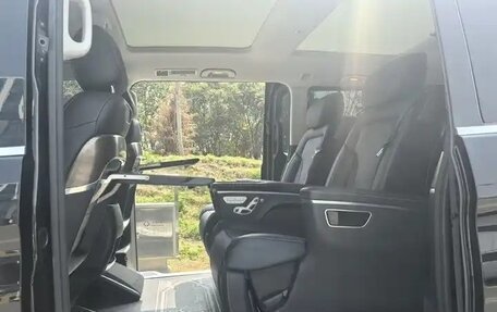 Mercedes-Benz V-Класс, 2021 год, 4 900 000 рублей, 8 фотография