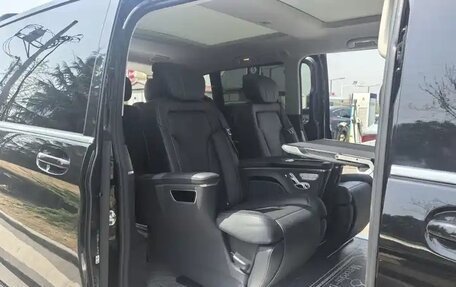Mercedes-Benz V-Класс, 2021 год, 4 900 000 рублей, 11 фотография