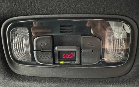 Toyota Yaris, 2021 год, 695 000 рублей, 21 фотография