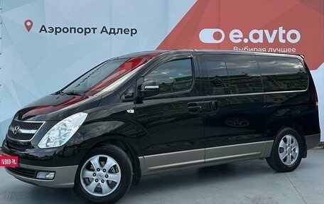Hyundai Grand Starex Grand Starex I рестайлинг 2, 2012 год, 2 370 000 рублей, 1 фотография