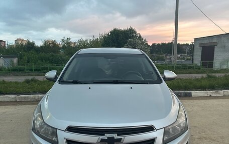 Chevrolet Cruze II, 2010 год, 500 000 рублей, 1 фотография