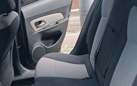 Chevrolet Cruze II, 2011 год, 585 000 рублей, 33 фотография