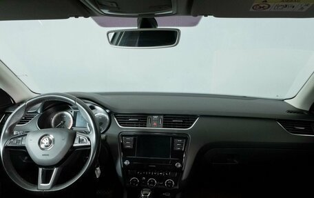 Skoda Octavia, 2019 год, 1 695 000 рублей, 6 фотография