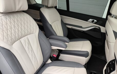BMW X7, 2024 год, 19 500 000 рублей, 32 фотография