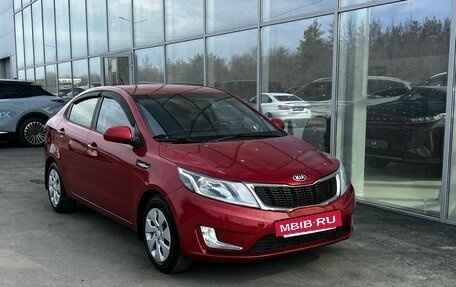 KIA Rio III рестайлинг, 2013 год, 699 000 рублей, 3 фотография