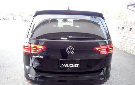 Volkswagen Touran III, 2021 год, 1 250 035 рублей, 4 фотография