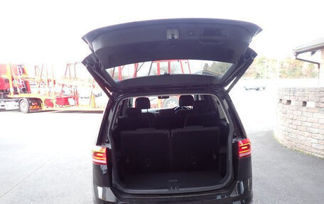 Volkswagen Touran III, 2021 год, 1 250 035 рублей, 18 фотография