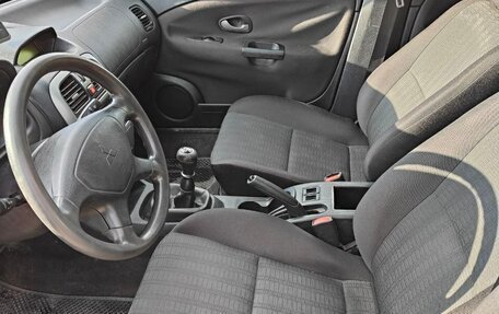 Mitsubishi Carisma I, 2003 год, 410 000 рублей, 6 фотография