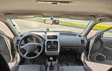 Mitsubishi Carisma I, 2003 год, 410 000 рублей, 8 фотография