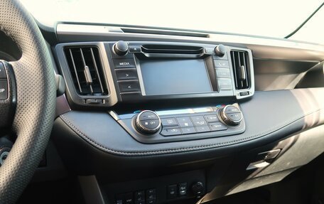 Toyota RAV4, 2015 год, 2 099 000 рублей, 20 фотография