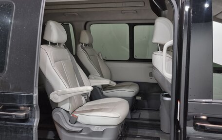 Hyundai Staria, 2022 год, 3 180 000 рублей, 5 фотография
