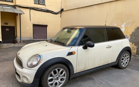 MINI Hatch, 2011 год, 950 000 рублей, 1 фотография