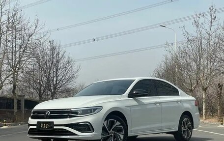 Volkswagen Bora, 2022 год, 1 410 000 рублей, 1 фотография