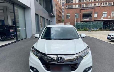 Honda Vezel, 2022 год, 1 450 000 рублей, 2 фотография