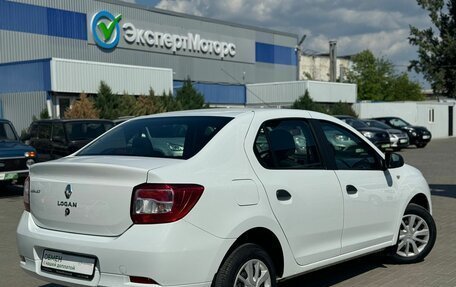 Renault Logan II, 2018 год, 980 000 рублей, 3 фотография