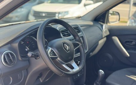 Renault Logan II, 2018 год, 980 000 рублей, 12 фотография