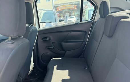 Renault Logan II, 2018 год, 980 000 рублей, 14 фотография