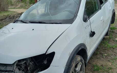Renault Logan II, 2019 год, 260 000 рублей, 11 фотография