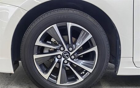 Lexus CT I рестайлинг, 2021 год, 2 000 000 рублей, 19 фотография