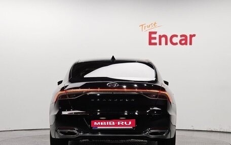 Hyundai Grandeur, 2021 год, 2 550 000 рублей, 3 фотография
