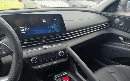 Hyundai Elantra, 2022 год, 1 340 000 рублей, 6 фотография