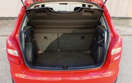 Skoda Fabia II, 2011 год, 369 000 рублей, 16 фотография