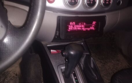 Mitsubishi L200 IV рестайлинг, 2011 год, 1 550 000 рублей, 8 фотография