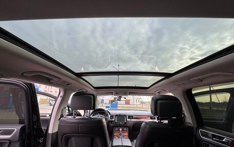 Volkswagen Touareg III, 2011 год, 1 499 000 рублей, 8 фотография