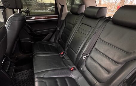 Volkswagen Touareg III, 2011 год, 1 499 000 рублей, 12 фотография