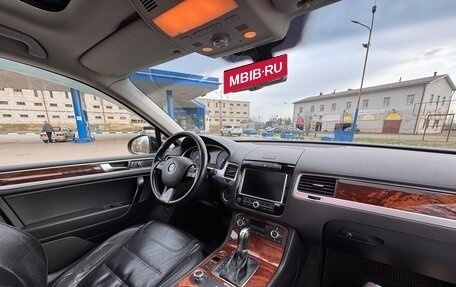 Volkswagen Touareg III, 2011 год, 1 499 000 рублей, 24 фотография