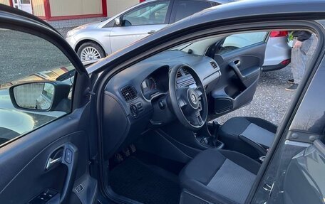 Volkswagen Polo VI (EU Market), 2011 год, 720 000 рублей, 9 фотография